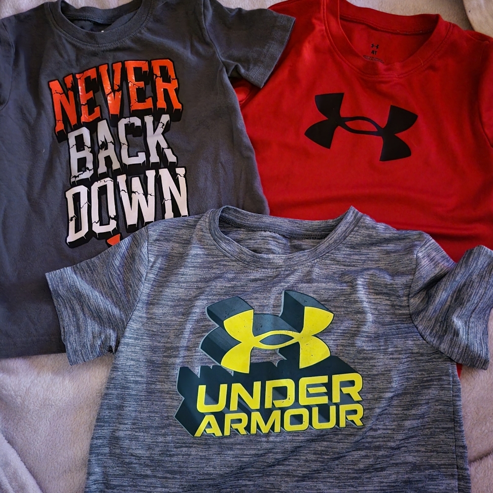 3 under armour 3t kids shirts